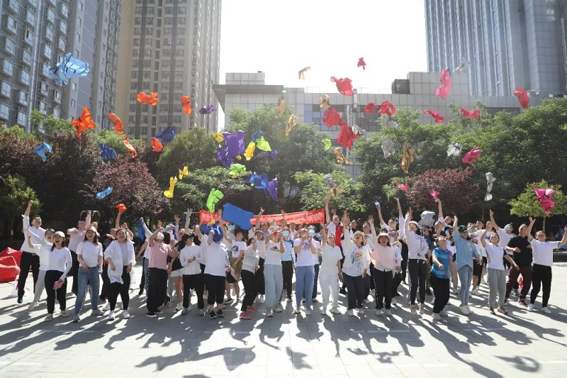 燃起來！趣味運(yùn)動(dòng)會(huì)火熱來襲——生態(tài)水泥公司第一屆“華山杯”職工趣味健身運(yùn)動(dòng)會(huì)圓滿舉行